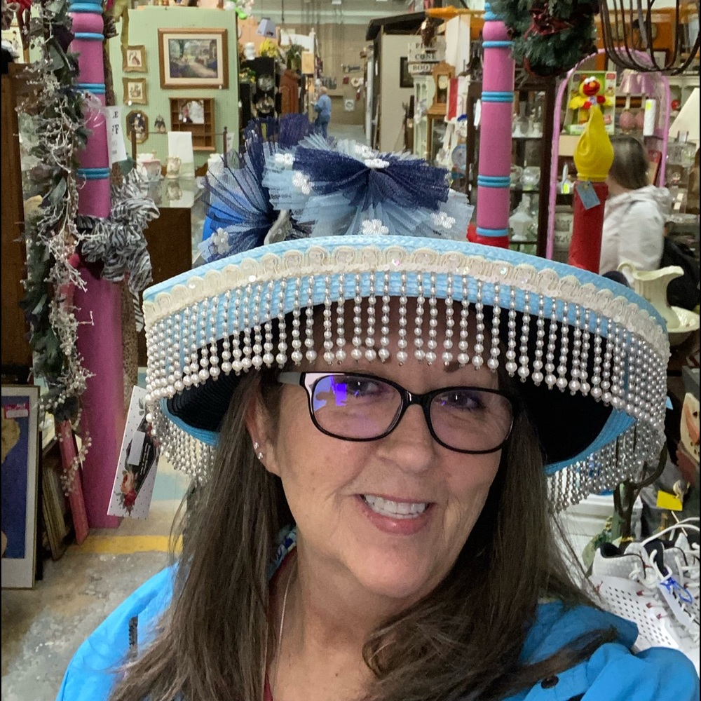 Meet your Posher, Brenda